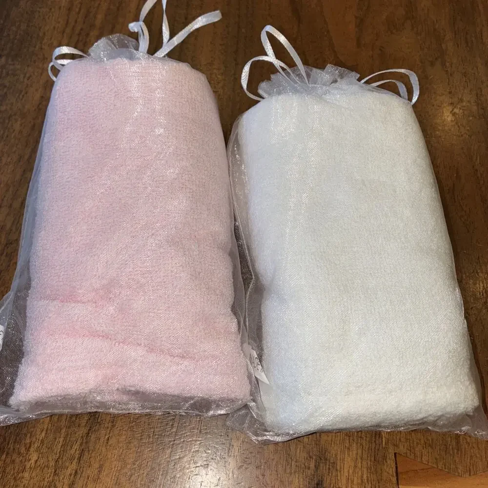 Lot 2 x Turbie Twist Hair Towels Gift Bagged Pink & White NEW